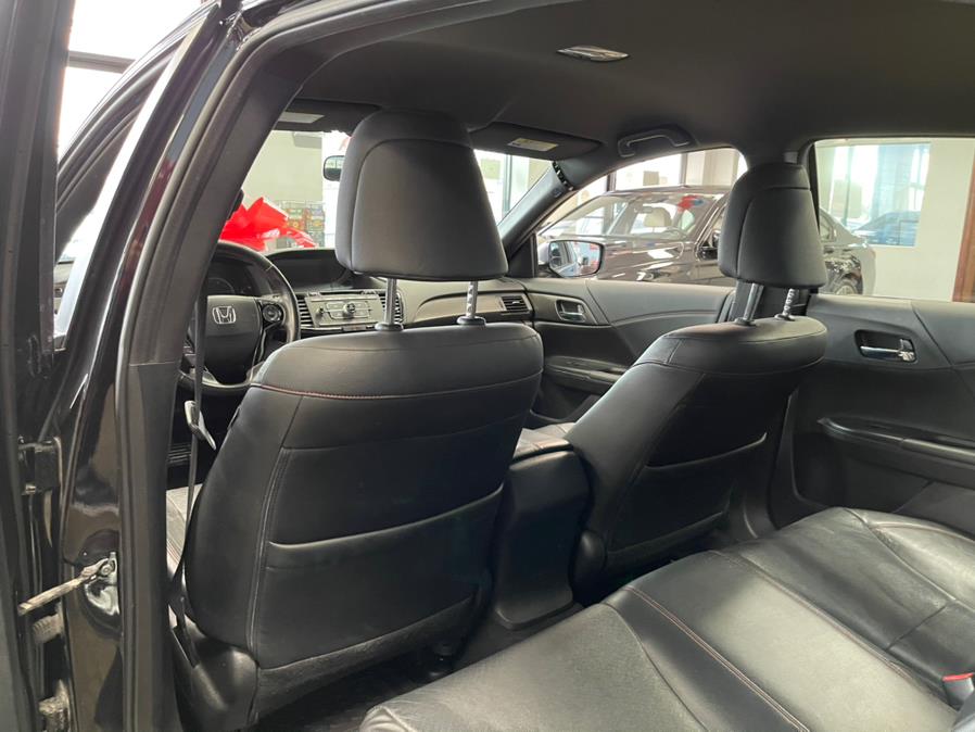 2017 Honda Accord Sedan Sport SE CVT, available for sale in Inwood, New York | 5 Towns Drive. Inwood, New York 2017 Honda Accord Sedan Sport SE CVT, available for sale in Inwood, New York | 5 Towns Drive. Inwood, New York