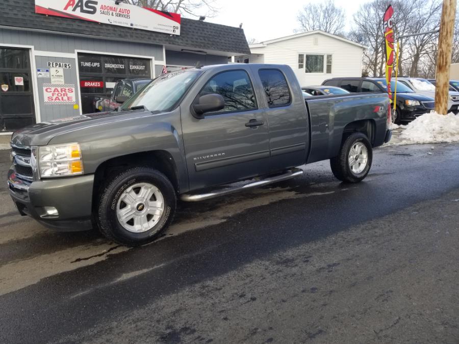 2011 Chevrolet Silverado 1500 4WD Ext Cab 143.5" LT, available for sale in Milford, Connecticut | Adonai Auto Sales LLC. Milford, Connecticut