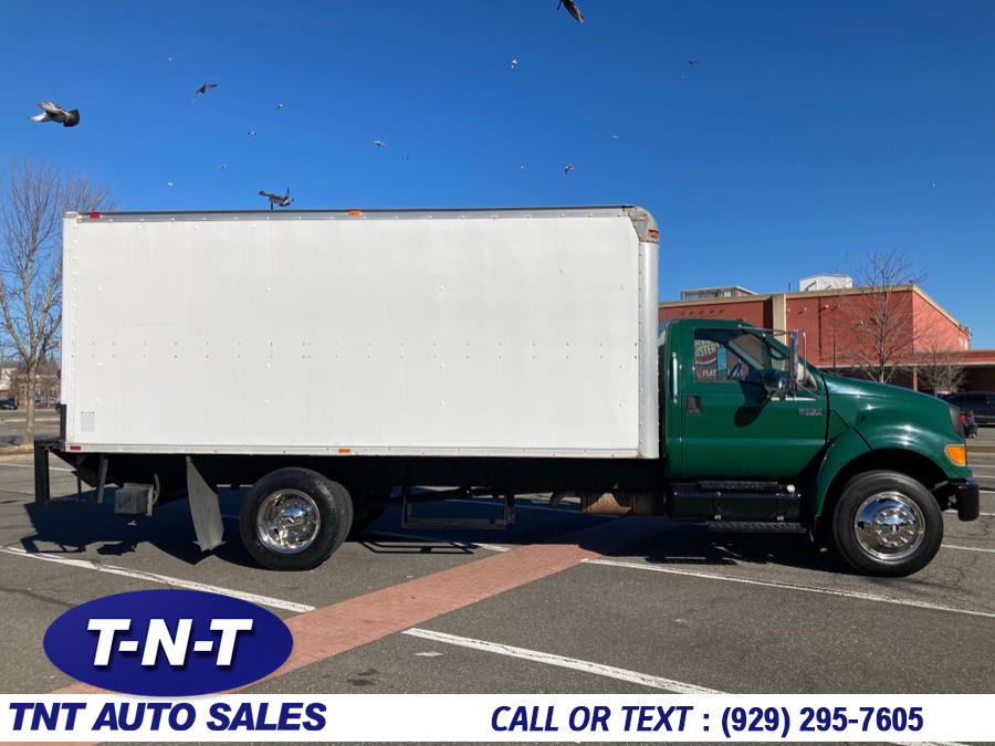 2005 Ford Super Duty F-750 Straight Frame Reg Cab XL, available for sale in Bronx, New York | TNT Auto Sales USA inc. Bronx, New York 2005 Ford Super Duty F-750 Straight Frame Reg Cab XL, available for sale in Bronx, New York | TNT Auto Sales USA inc. Bronx, New York