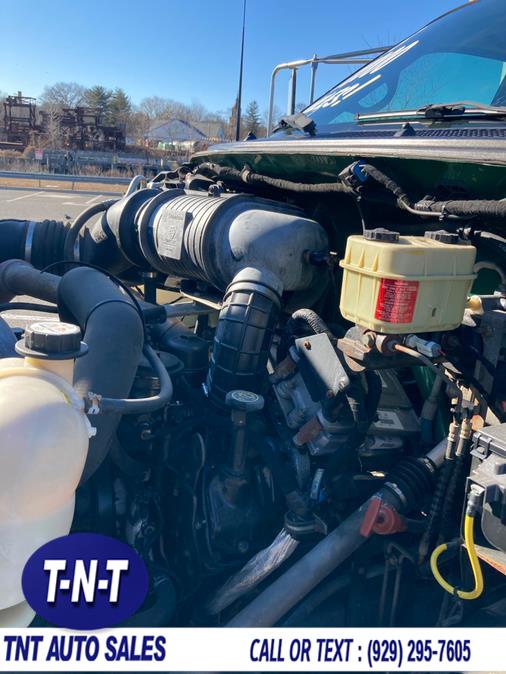 2005 Ford Super Duty F-750 Straight Frame Reg Cab XL, available for sale in Bronx, New York | TNT Auto Sales USA inc. Bronx, New York 2005 Ford Super Duty F-750 Straight Frame Reg Cab XL, available for sale in Bronx, New York | TNT Auto Sales USA inc. Bronx, New York