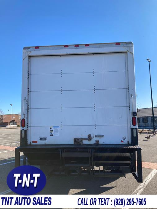 2005 Ford Super Duty F-750 Straight Frame Reg Cab XL, available for sale in Bronx, New York | TNT Auto Sales USA inc. Bronx, New York 2005 Ford Super Duty F-750 Straight Frame Reg Cab XL, available for sale in Bronx, New York | TNT Auto Sales USA inc. Bronx, New York