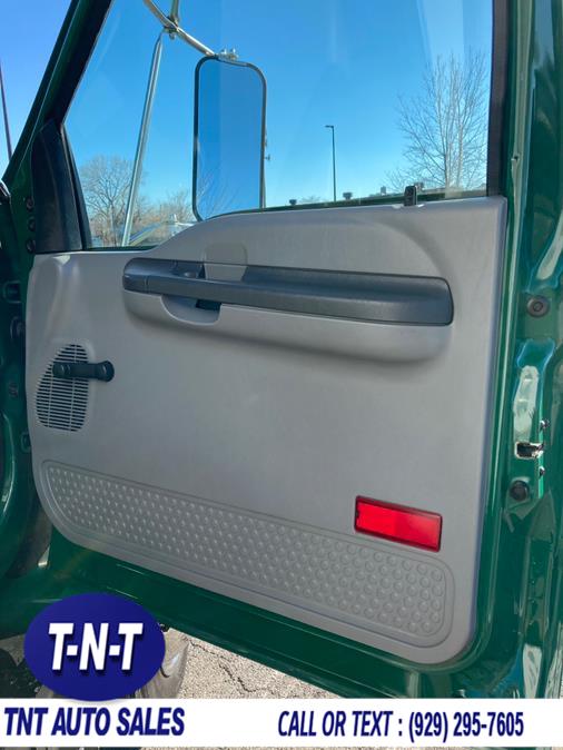 2005 Ford Super Duty F-750 Straight Frame Reg Cab XL, available for sale in Bronx, New York | TNT Auto Sales USA inc. Bronx, New York 2005 Ford Super Duty F-750 Straight Frame Reg Cab XL, available for sale in Bronx, New York | TNT Auto Sales USA inc. Bronx, New York