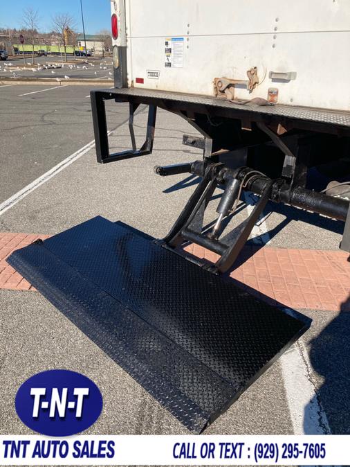 2005 Ford Super Duty F-750 Straight Frame Reg Cab XL, available for sale in Bronx, New York | TNT Auto Sales USA inc. Bronx, New York 2005 Ford Super Duty F-750 Straight Frame Reg Cab XL, available for sale in Bronx, New York | TNT Auto Sales USA inc. Bronx, New York