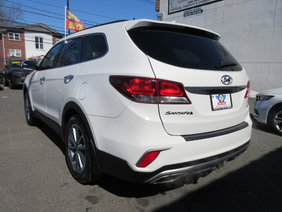 Used Hyundai Santa Fe SE 3.3L Auto AWD 2018 | Route 27 Auto Mall. Linden, New Jersey Used Hyundai Santa Fe SE 3.3L Auto AWD 2018 | Route 27 Auto Mall. Linden, New Jersey
