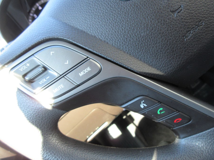 Used Hyundai Santa Fe SE 3.3L Auto AWD 2018 | Route 27 Auto Mall. Linden, New Jersey Used Hyundai Santa Fe SE 3.3L Auto AWD 2018 | Route 27 Auto Mall. Linden, New Jersey