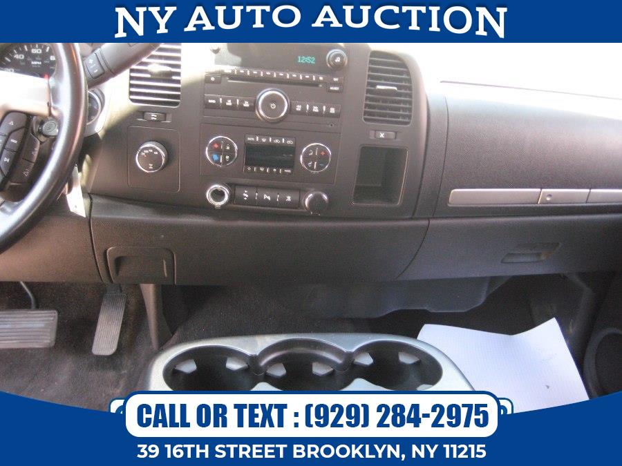 Used Chevrolet Silverado 1500 4WD Ext Cab 143.5" LT 2011 | NY Auto Auction. Brooklyn, New York