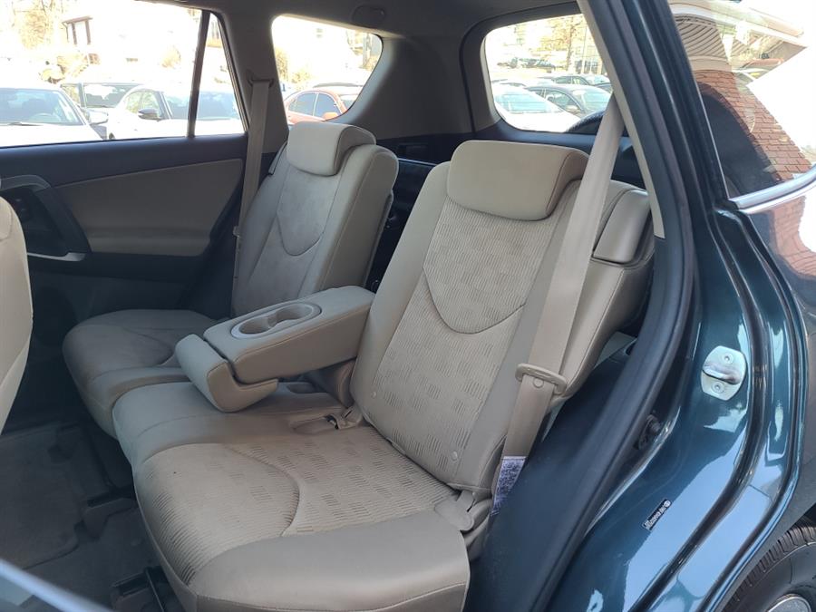 Used Toyota RAV4 4WD 4dr AT 2010 | National Auto Brokers, Inc.. Waterbury, Connecticut Used Toyota RAV4 4WD 4dr AT 2010 | National Auto Brokers, Inc.. Waterbury, Connecticut