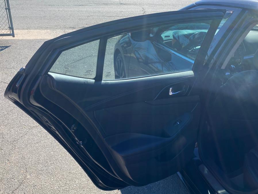 Used Nissan Maxima SR 2017 | VEB Auto Sales. Hartford, Connecticut Used Nissan Maxima SR 2017 | VEB Auto Sales. Hartford, Connecticut