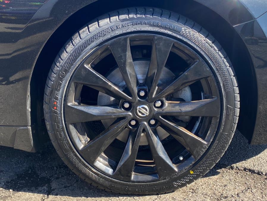 Used Nissan Maxima SR 2017 | VEB Auto Sales. Hartford, Connecticut Used Nissan Maxima SR 2017 | VEB Auto Sales. Hartford, Connecticut