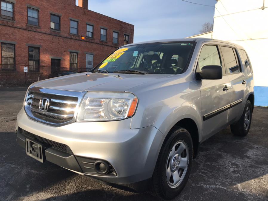 Used Honda Pilot 4WD 4dr LX 2015 | Affordable Motors Inc. Bridgeport, Connecticut Used Honda Pilot 4WD 4dr LX 2015 | Affordable Motors Inc. Bridgeport, Connecticut