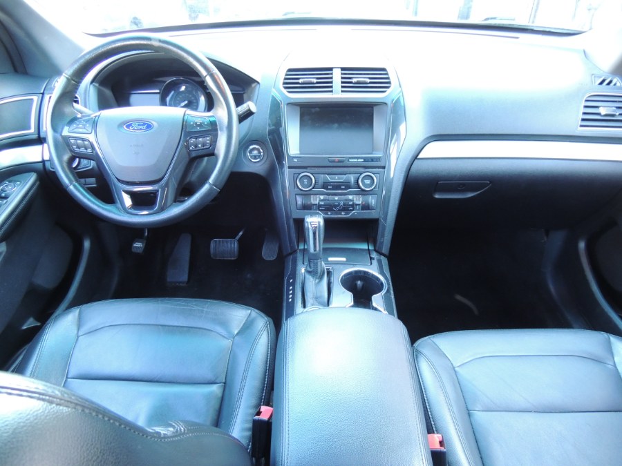 Used Ford Explorer 4WD 4dr XLT 2016 | Carsbuck Inc.. Brooklyn, New York Used Ford Explorer 4WD 4dr XLT 2016 | Carsbuck Inc.. Brooklyn, New York