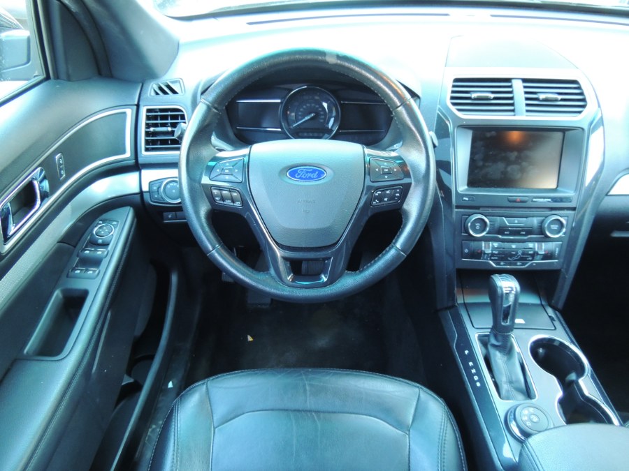 Used Ford Explorer 4WD 4dr XLT 2016 | Carsbuck Inc.. Brooklyn, New York Used Ford Explorer 4WD 4dr XLT 2016 | Carsbuck Inc.. Brooklyn, New York