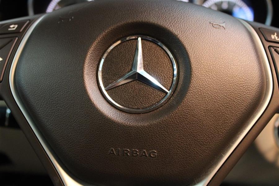 Used Mercedes-benz e 350 4MATIC 2016 | Fast Track Motors. Paterson, New Jersey Used Mercedes-benz e 350 4MATIC 2016 | Fast Track Motors. Paterson, New Jersey