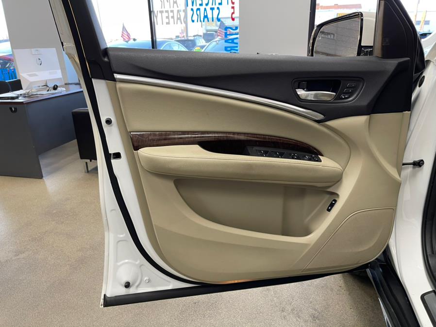 Used Acura MDX TECH/PKG FWD w/Technology Pkg 2018 | 5 Towns Drive. Inwood, New York Used Acura MDX TECH/PKG FWD w/Technology Pkg 2018 | 5 Towns Drive. Inwood, New York