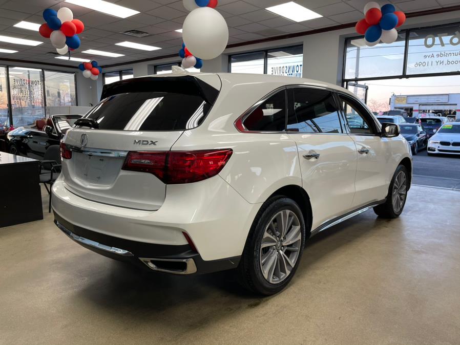 Used Acura MDX TECH/PKG FWD w/Technology Pkg 2018 | 5 Towns Drive. Inwood, New York Used Acura MDX TECH/PKG FWD w/Technology Pkg 2018 | 5 Towns Drive. Inwood, New York