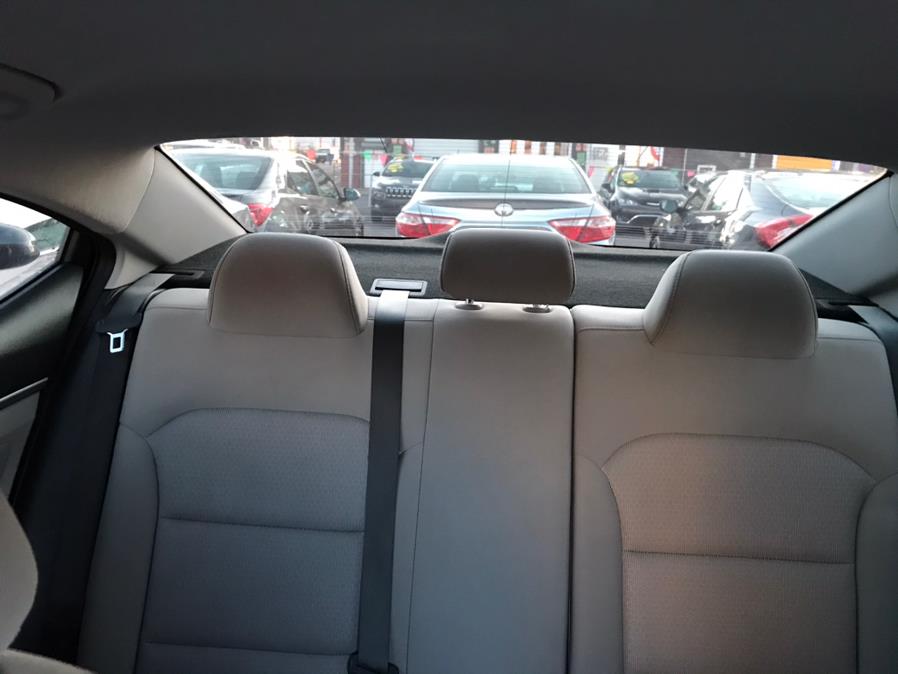 Used Hyundai Elantra SEL 2.0L Auto SULEV (Alabama) 2018 | Affordable Motors Inc. Bridgeport, Connecticut Used Hyundai Elantra SEL 2.0L Auto SULEV (Alabama) 2018 | Affordable Motors Inc. Bridgeport, Connecticut