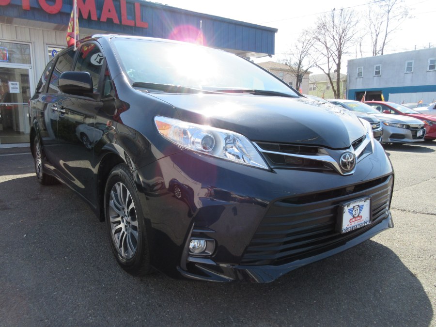 2019 Toyota Sienna XLE FWD 8-Passenger (Natl), available for sale in Linden, New Jersey | Route 27 Auto Mall. Linden, New Jersey 2019 Toyota Sienna XLE FWD 8-Passenger (Natl), available for sale in Linden, New Jersey | Route 27 Auto Mall. Linden, New Jersey