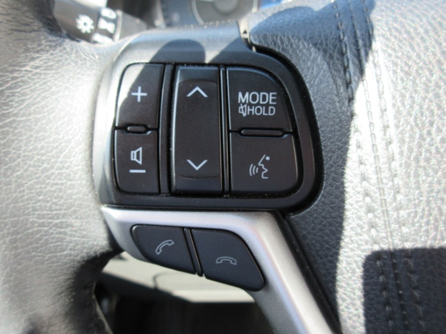 2019 Toyota Sienna XLE FWD 8-Passenger (Natl), available for sale in Linden, New Jersey | Route 27 Auto Mall. Linden, New Jersey 2019 Toyota Sienna XLE FWD 8-Passenger (Natl), available for sale in Linden, New Jersey | Route 27 Auto Mall. Linden, New Jersey