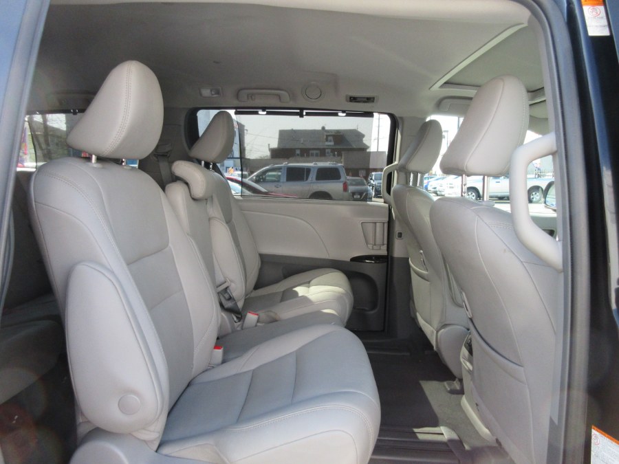 2019 Toyota Sienna XLE FWD 8-Passenger (Natl), available for sale in Linden, New Jersey | Route 27 Auto Mall. Linden, New Jersey 2019 Toyota Sienna XLE FWD 8-Passenger (Natl), available for sale in Linden, New Jersey | Route 27 Auto Mall. Linden, New Jersey
