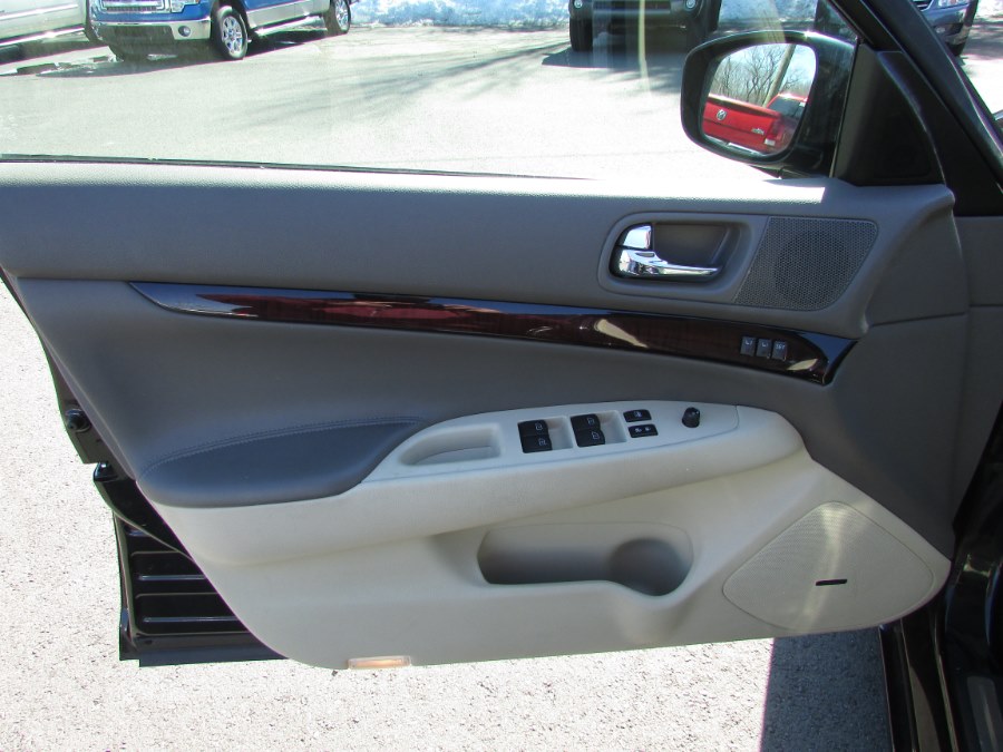 2013 Infiniti G37 Sedan 4dr x AWD, available for sale in East Windsor, Connecticut | United Auto Sales of E Windsor, Inc. East Windsor, Connecticut 2013 Infiniti G37 Sedan 4dr x AWD, available for sale in East Windsor, Connecticut | United Auto Sales of E Windsor, Inc. East Windsor, Connecticut