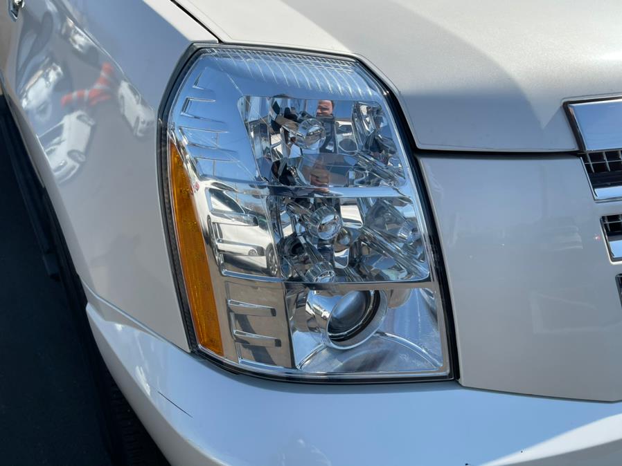 Used Cadillac Escalade AWD 4dr 2009 | Sunrise Auto Sales of Elmont. Elmont, New York Used Cadillac Escalade AWD 4dr 2009 | Sunrise Auto Sales of Elmont. Elmont, New York