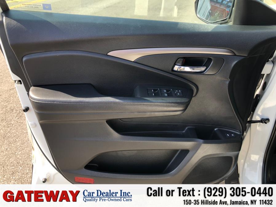 Used Honda Pilot EX-L w/Navigation AWD 2017 | Gateway Car Dealer Inc. Jamaica, New York Used Honda Pilot EX-L w/Navigation AWD 2017 | Gateway Car Dealer Inc. Jamaica, New York