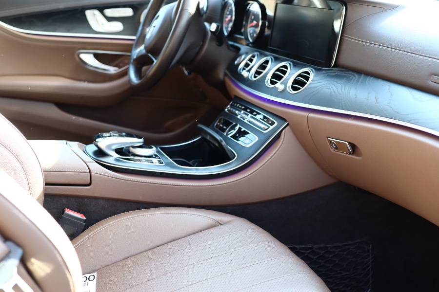 Used Mercedes-Benz E-Class E 300 4MATIC Sedan 2018 | Hillside Auto Mall Inc.. Jamaica, New York Used Mercedes-Benz E-Class E 300 4MATIC Sedan 2018 | Hillside Auto Mall Inc.. Jamaica, New York