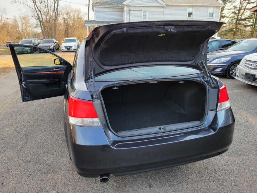 Used Subaru Legacy AWD 4dr Sdn Auto 2.5i Limited Moon Roof Leather 2010 | Toro Auto. East Windsor, Connecticut Used Subaru Legacy AWD 4dr Sdn Auto 2.5i Limited Moon Roof Leather 2010 | Toro Auto. East Windsor, Connecticut