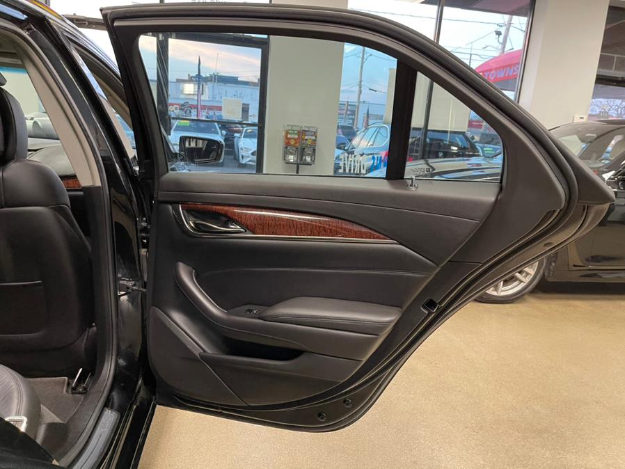Used Cadillac CTS Sedan 4dr Sdn 2.0L Turbo Luxury AWD 2014 | 5 Towns Drive. Inwood, New York Used Cadillac CTS Sedan 4dr Sdn 2.0L Turbo Luxury AWD 2014 | 5 Towns Drive. Inwood, New York