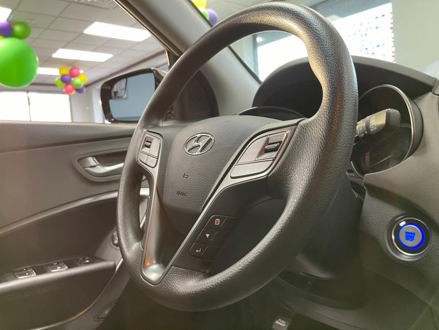 Used Hyundai Santa Fe Sport 2.4L Auto AWD 2018 | 5 Towns Drive. Inwood, New York Used Hyundai Santa Fe Sport 2.4L Auto AWD 2018 | 5 Towns Drive. Inwood, New York