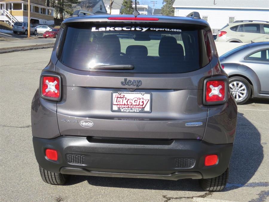 Used Jeep Renegade Latitude 4x4 4dr SUV 2016 | Lake City Exports Inc. Auburn, Maine Used Jeep Renegade Latitude 4x4 4dr SUV 2016 | Lake City Exports Inc. Auburn, Maine