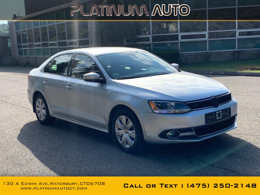 2014 Volkswagen Jetta Sedan 4dr Auto SE PZEV, available for sale in Waterbury, Connecticut | Platinum Auto Care. Waterbury, Connecticut 2014 Volkswagen Jetta Sedan 4dr Auto SE PZEV, available for sale in Waterbury, Connecticut | Platinum Auto Care. Waterbury, Connecticut