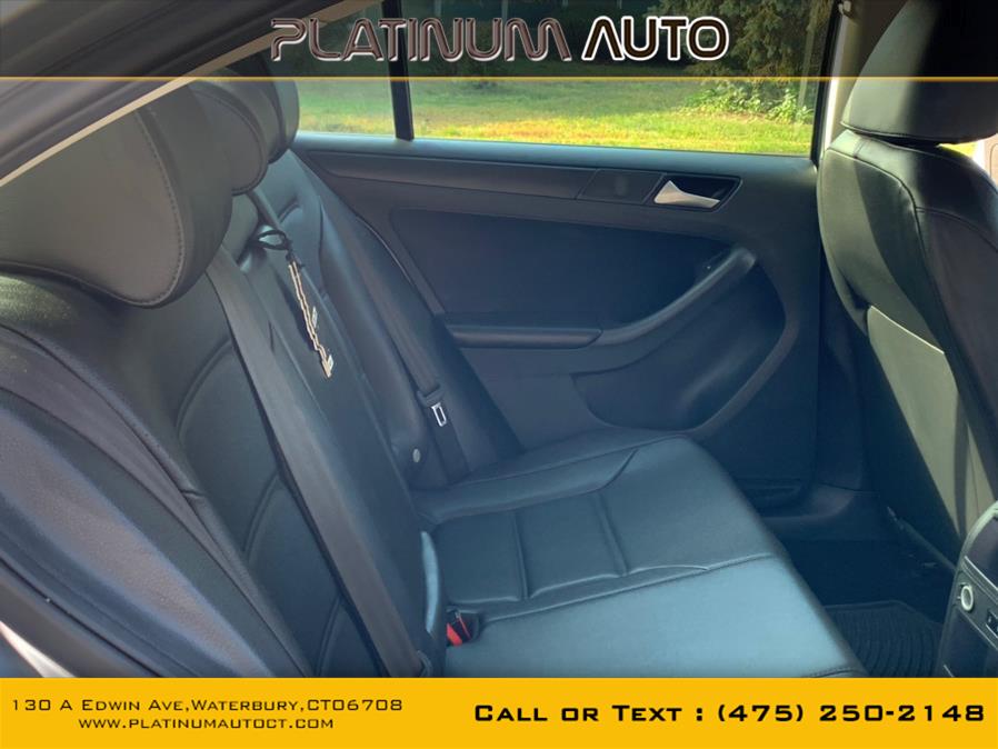 2014 Volkswagen Jetta Sedan 4dr Auto SE PZEV, available for sale in Waterbury, Connecticut | Platinum Auto Care. Waterbury, Connecticut 2014 Volkswagen Jetta Sedan 4dr Auto SE PZEV, available for sale in Waterbury, Connecticut | Platinum Auto Care. Waterbury, Connecticut