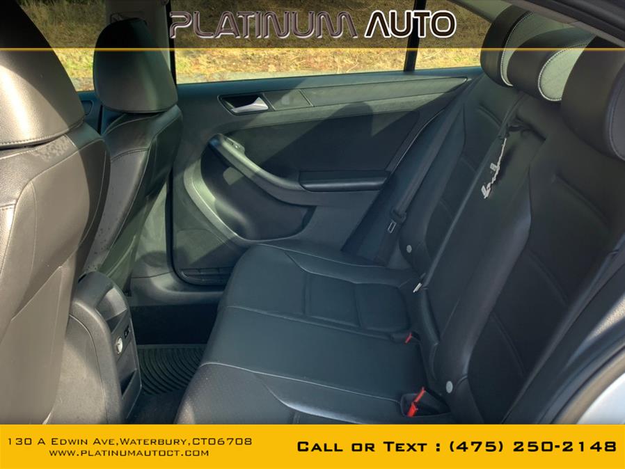 2014 Volkswagen Jetta Sedan 4dr Auto SE PZEV, available for sale in Waterbury, Connecticut | Platinum Auto Care. Waterbury, Connecticut 2014 Volkswagen Jetta Sedan 4dr Auto SE PZEV, available for sale in Waterbury, Connecticut | Platinum Auto Care. Waterbury, Connecticut