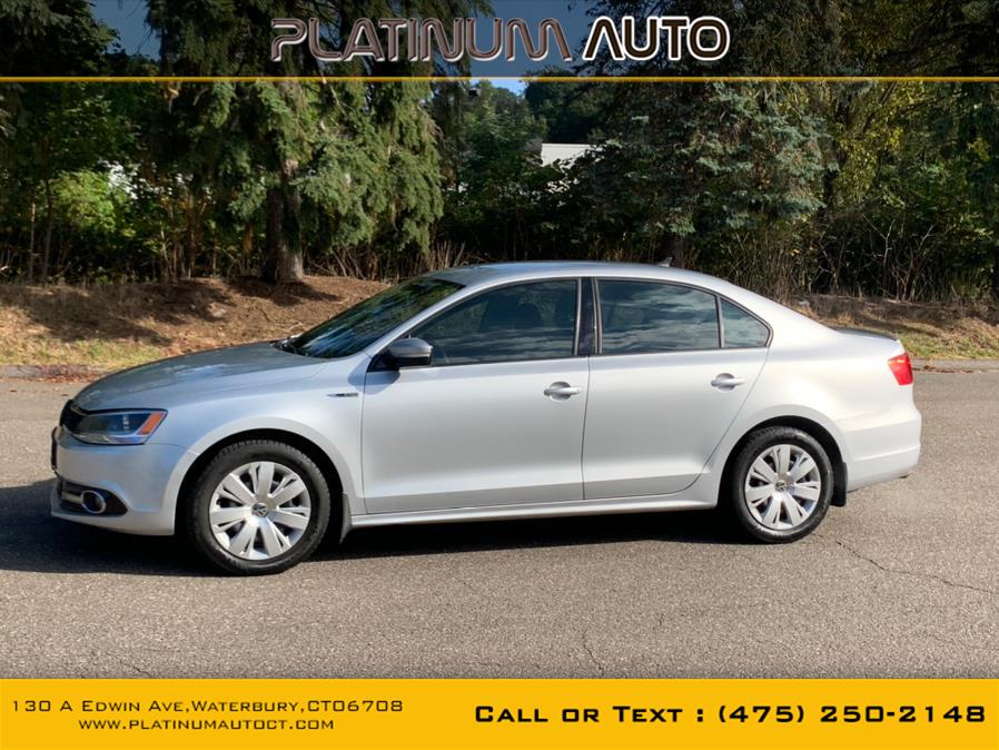 2014 Volkswagen Jetta Sedan 4dr Auto SE PZEV, available for sale in Waterbury, Connecticut | Platinum Auto Care. Waterbury, Connecticut 2014 Volkswagen Jetta Sedan 4dr Auto SE PZEV, available for sale in Waterbury, Connecticut | Platinum Auto Care. Waterbury, Connecticut