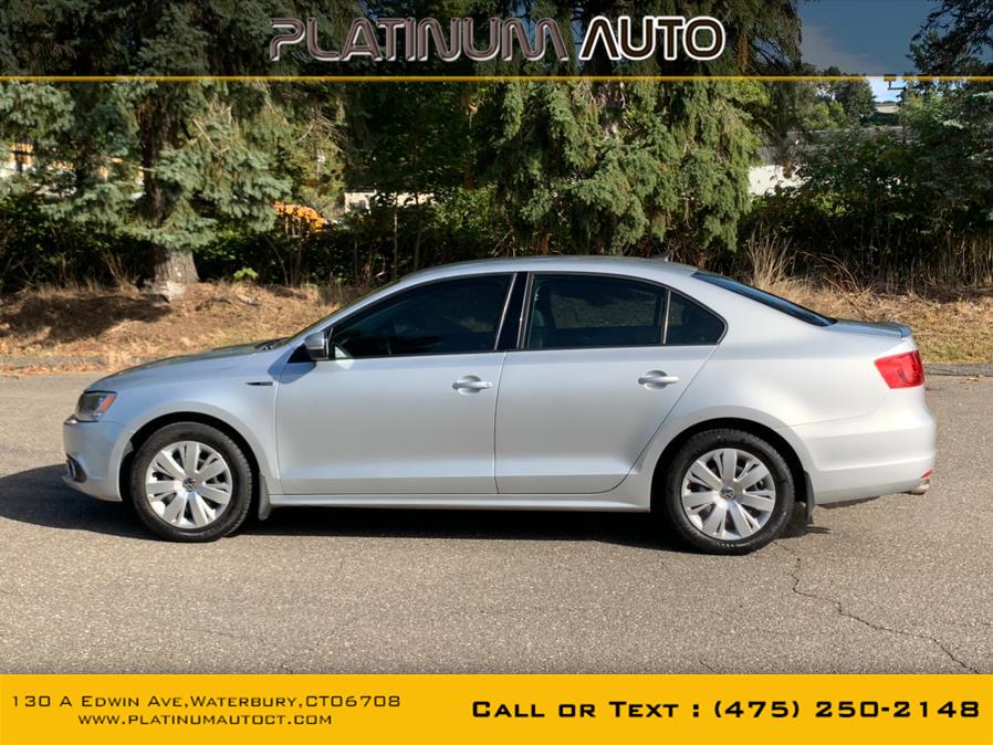 2014 Volkswagen Jetta Sedan 4dr Auto SE PZEV, available for sale in Waterbury, Connecticut | Platinum Auto Care. Waterbury, Connecticut 2014 Volkswagen Jetta Sedan 4dr Auto SE PZEV, available for sale in Waterbury, Connecticut | Platinum Auto Care. Waterbury, Connecticut