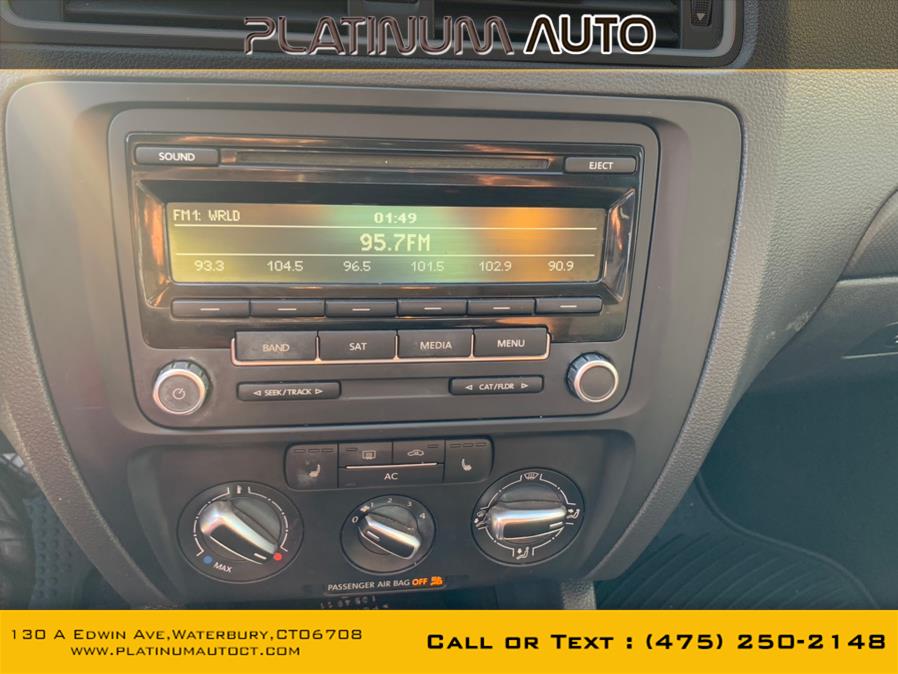 2012 Volkswagen Jetta Sedan 4dr Auto SE PZEV, available for sale in Waterbury, Connecticut | Platinum Auto Care. Waterbury, Connecticut 2012 Volkswagen Jetta Sedan 4dr Auto SE PZEV, available for sale in Waterbury, Connecticut | Platinum Auto Care. Waterbury, Connecticut