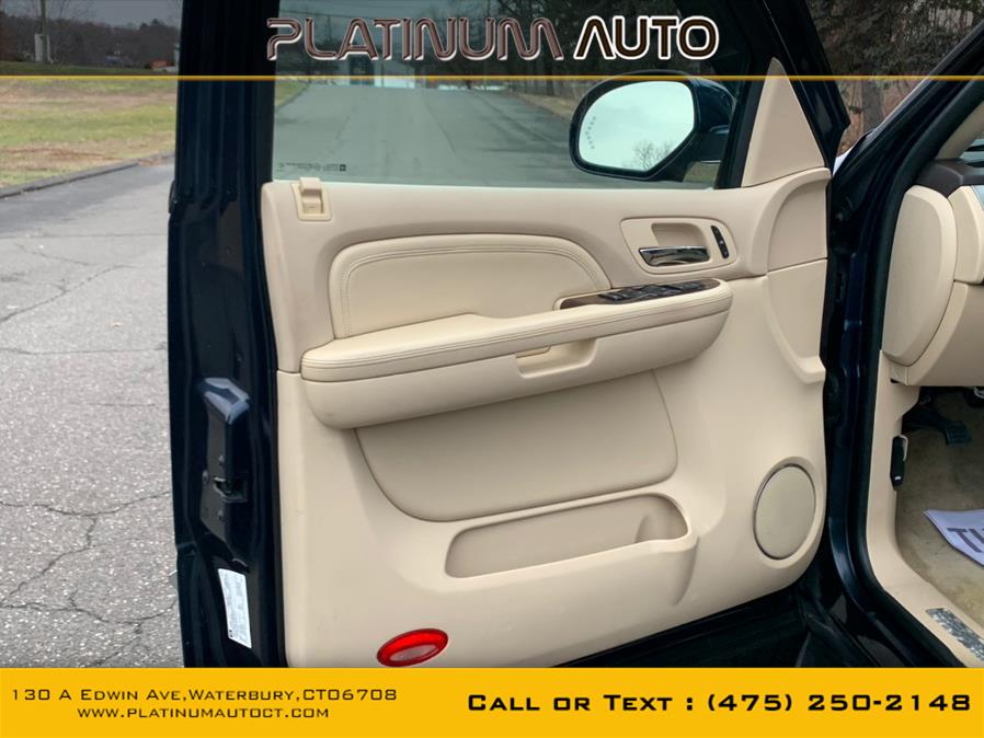 2007 Cadillac Escalade AWD 4dr, available for sale in Waterbury, Connecticut | Platinum Auto Care. Waterbury, Connecticut 2007 Cadillac Escalade AWD 4dr, available for sale in Waterbury, Connecticut | Platinum Auto Care. Waterbury, Connecticut