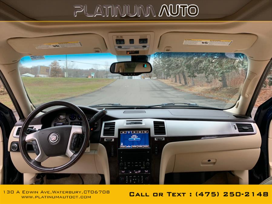 2007 Cadillac Escalade AWD 4dr, available for sale in Waterbury, Connecticut | Platinum Auto Care. Waterbury, Connecticut 2007 Cadillac Escalade AWD 4dr, available for sale in Waterbury, Connecticut | Platinum Auto Care. Waterbury, Connecticut