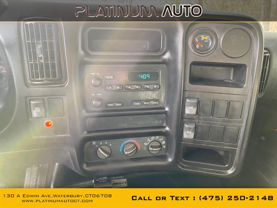 2004 GMC TC4500 Regular Cab, available for sale in Waterbury, Connecticut | Platinum Auto Care. Waterbury, Connecticut 2004 GMC TC4500 Regular Cab, available for sale in Waterbury, Connecticut | Platinum Auto Care. Waterbury, Connecticut