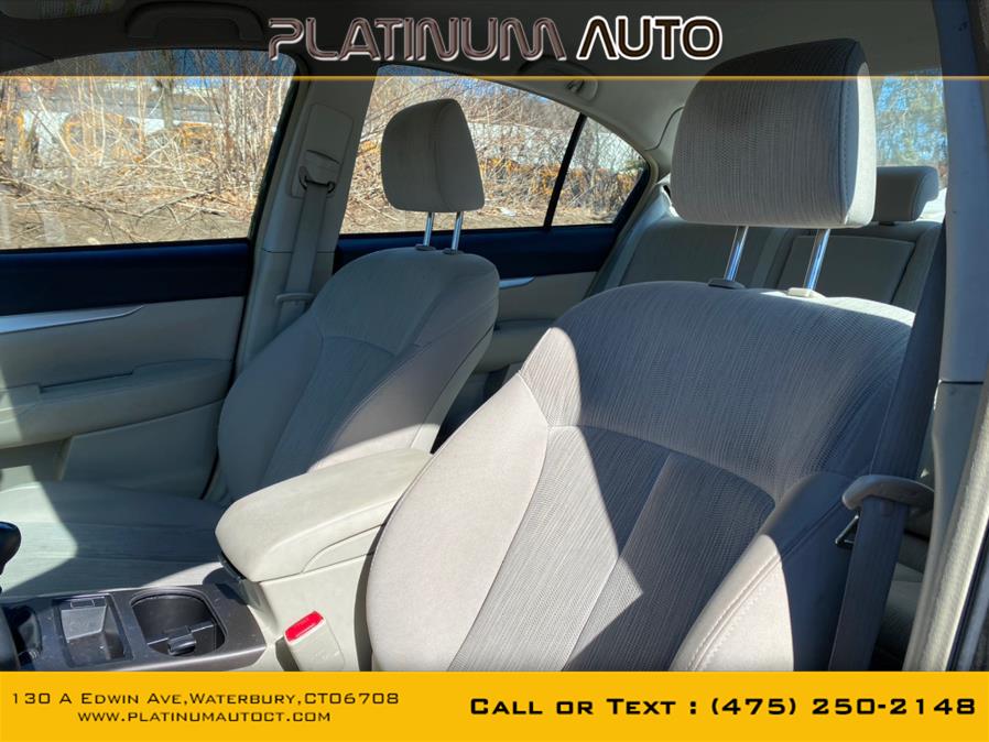 2013 Subaru Legacy 4dr Sdn H4 Man 2.5i, available for sale in Waterbury, Connecticut | Platinum Auto Care. Waterbury, Connecticut 2013 Subaru Legacy 4dr Sdn H4 Man 2.5i, available for sale in Waterbury, Connecticut | Platinum Auto Care. Waterbury, Connecticut