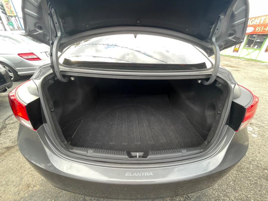 2012 Hyundai Elantra Limited Sedan 4D, available for sale in Corona, California | Green Light Auto. Corona, California 2012 Hyundai Elantra Limited Sedan 4D, available for sale in Corona, California | Green Light Auto. Corona, California