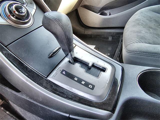 Used Hyundai Elantra GLS 2013 | Prestige Auto Cars LLC. New Britain, Connecticut Used Hyundai Elantra GLS 2013 | Prestige Auto Cars LLC. New Britain, Connecticut