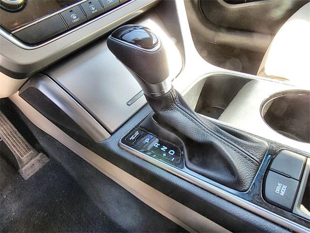 Used Hyundai Sonata SE 2017 | Prestige Auto Cars LLC. New Britain, Connecticut Used Hyundai Sonata SE 2017 | Prestige Auto Cars LLC. New Britain, Connecticut