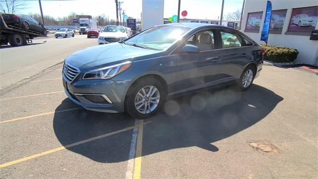 Used Hyundai Sonata SE 2017 | Prestige Auto Cars LLC. New Britain, Connecticut Used Hyundai Sonata SE 2017 | Prestige Auto Cars LLC. New Britain, Connecticut