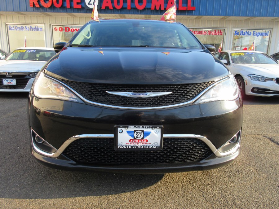 2019 Chrysler Pacifica Touring L FWD, available for sale in Linden, New Jersey | Route 27 Auto Mall. Linden, New Jersey 2019 Chrysler Pacifica Touring L FWD, available for sale in Linden, New Jersey | Route 27 Auto Mall. Linden, New Jersey