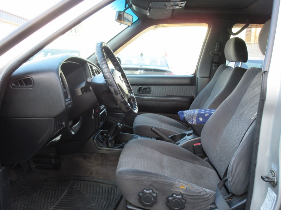Used Nissan Pathfinder LE 4WD Auto 2002 | Route 27 Auto Mall. Linden, New Jersey Used Nissan Pathfinder LE 4WD Auto 2002 | Route 27 Auto Mall. Linden, New Jersey