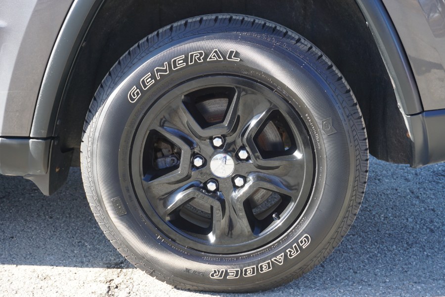 Used Jeep Grand Cherokee 4WD 4dr Laredo 2014 | Rockland Motor Company. Rockland, Maine Used Jeep Grand Cherokee 4WD 4dr Laredo 2014 | Rockland Motor Company. Rockland, Maine