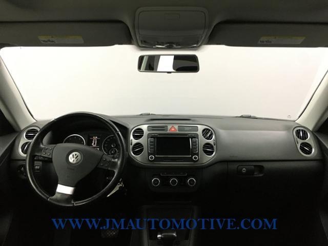 2010 Volkswagen Tiguan AWD 4dr SEL, available for sale in Naugatuck, Connecticut | J&M Automotive Sls&Svc LLC. Naugatuck, Connecticut 2010 Volkswagen Tiguan AWD 4dr SEL, available for sale in Naugatuck, Connecticut | J&M Automotive Sls&Svc LLC. Naugatuck, Connecticut