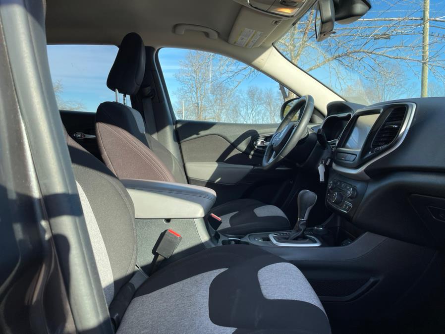 Used Jeep Cherokee 4WD 4dr Latitude 2014 | Merrimack Autosport. Merrimack, New Hampshire Used Jeep Cherokee 4WD 4dr Latitude 2014 | Merrimack Autosport. Merrimack, New Hampshire